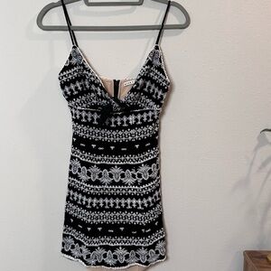 Alice + Olivia Women’s 0 Roe Embroidered Tie Front Mini Dress Party Cocktail